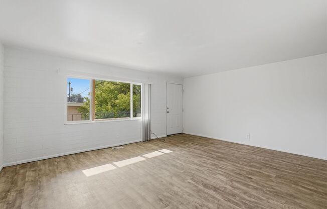 1 bed, 1 bath, 744 sqft, $850, Unit 49