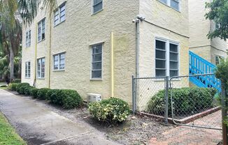 1 bed, 1 bath, 660 sqft, $1,700, Unit Unit 6