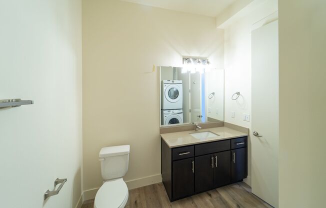3 beds, 2 baths, 1,016 sqft, $2,299, Unit 1101