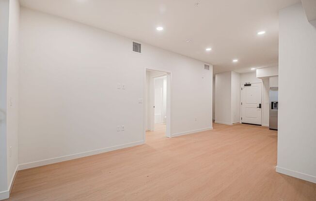 1 bed, 1 bath, 611 sqft, $2,595, Unit 203