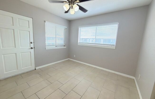 2 beds, 1 bath, $1,495, Unit 201