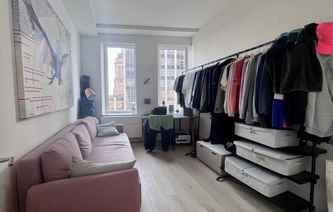 2 beds, 2 baths, $7,775, Unit 2806