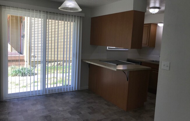 2 beds, 1 bath, 850 sqft, $1,250, Unit 1003