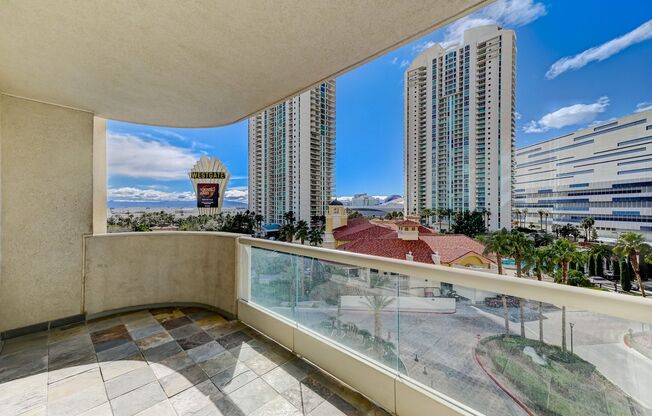 2 beds, 2 baths, $3,450, Unit # 603