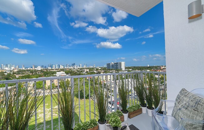 2 beds, 2 baths, 986 sqft, $2,400, Unit 705