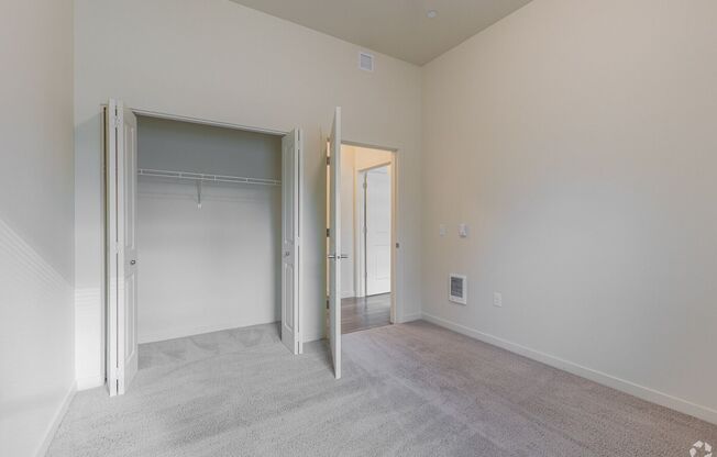 1 bed, 1 bath, 684 sqft, $1,500, Unit B209