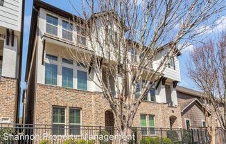 351 W 26th St