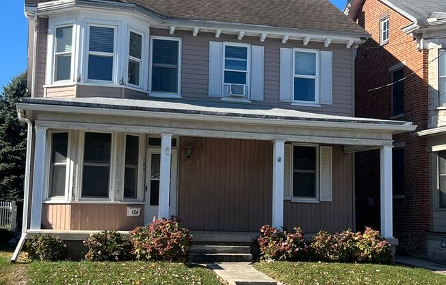 Beautiful Single Family Home in Dallastown Area School District.