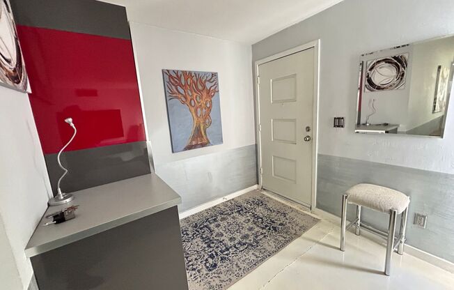 Stunning updated 2 Bedroom, 2 Bathroom, 2 car garage in heart of downtown Scottsdale