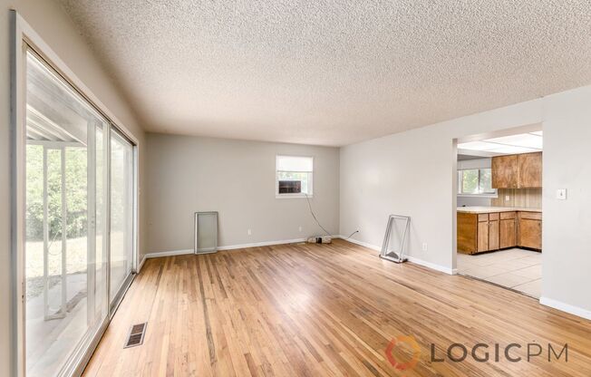 Gorgeous Home in Great Location!