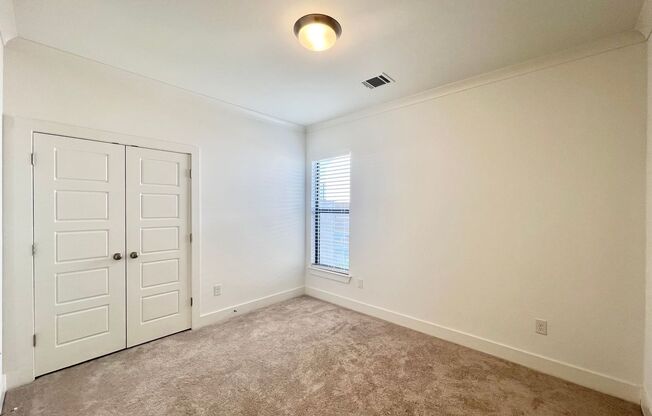 Four Bedroom Home with Gorgeous Kitchen