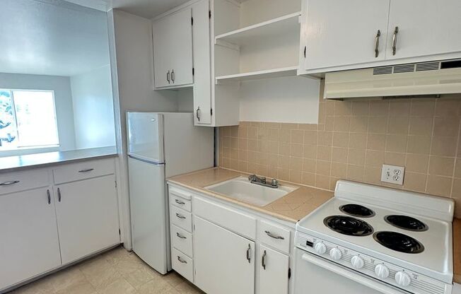 37 States Street (534r)