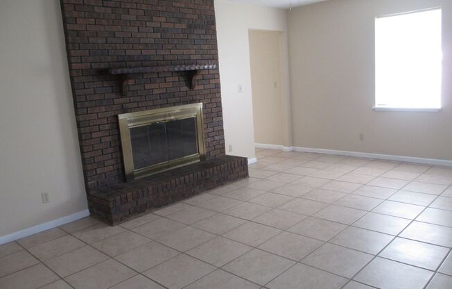 3 beds, 2 baths, $2,000