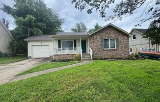 Charming Single-Family Home in Clarksville