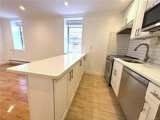 3 beds, 2 baths, 1,100 sqft, $3,000, Unit B1