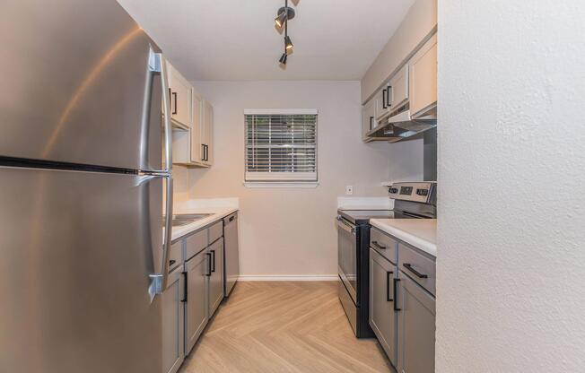 2 beds, 2 baths, 968 sqft, $1,399