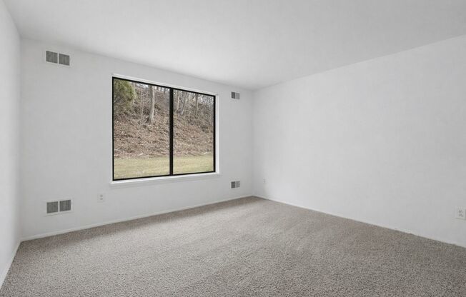 1 bed, 1 bath, 590 sqft, $1,395, Unit 315