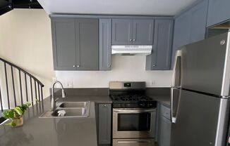 1 bed, 1 bath, $2,200, Unit 401