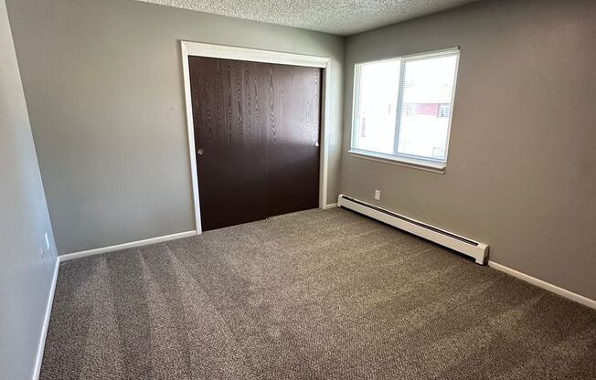 2 beds, 1 bath, 901 sqft, $1,050, Unit #205