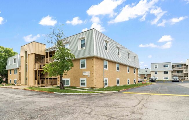 1 bed, 1 bath, 588 sqft, $1,000, Unit 507-206