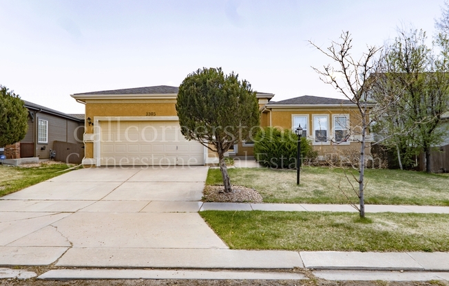 3305 HOLLYCREST DR
