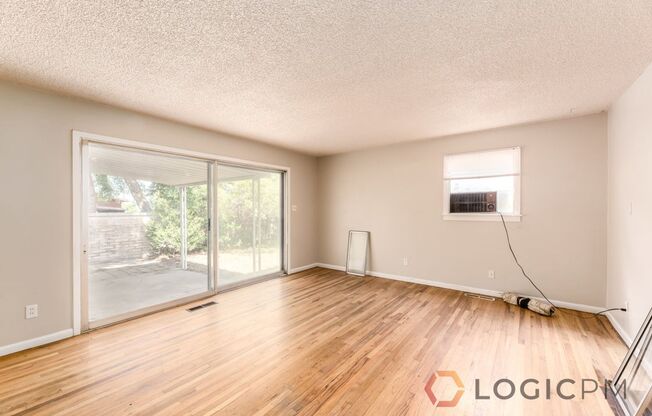 Gorgeous Home in Great Location!