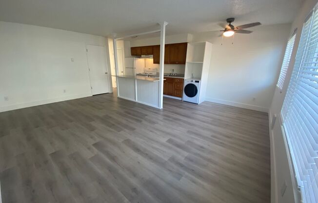 1 bed, 1 bath, 680 sqft, $1,325, Unit 27