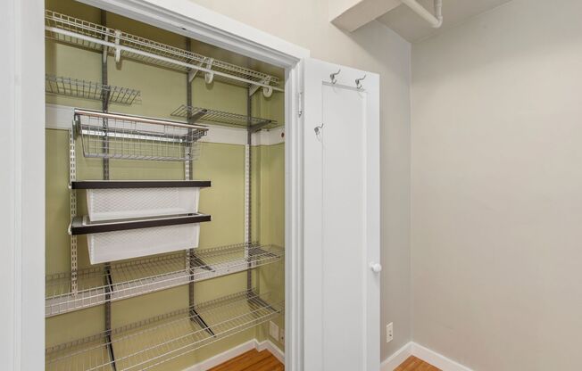 1409-1421 Sacramento St./ 7-9 Kimball Pl. (1078r)