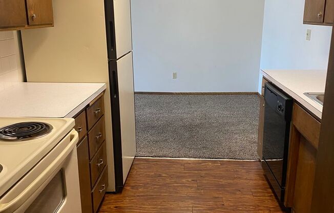 Cottonwood Apartments