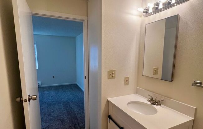 1 bed, 1 bath, 500 sqft, $1,200, Unit 204