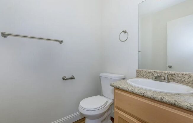 2 beds, 1.5 baths, 840 sqft, $1,420, Unit 14-209