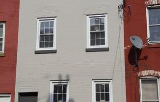 533 N 33 ST
