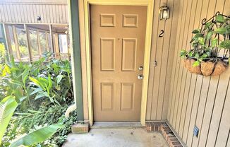 (RCH-26) Oak Square Apartments