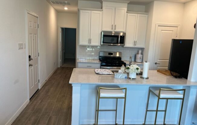 Move in Ready, Fully furnished, All Utilities paid, 1 bedroom 1 bath