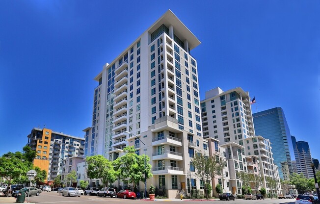 Renovated 2 Bedroom 2 Bathroom Condo in Little Italy Downtown San Diego