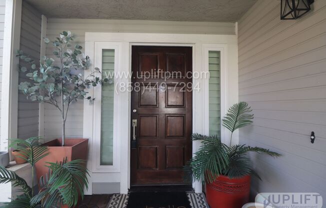 4 Bedroom Home with Pool & Spa