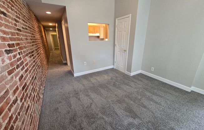 201 N. Ellwood Avenue