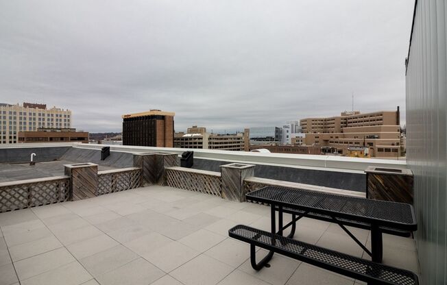 2 beds, 1 bath, 670 sqft, $1,800, Unit United Center Lofts 406