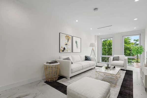 122 PALMETTO ST