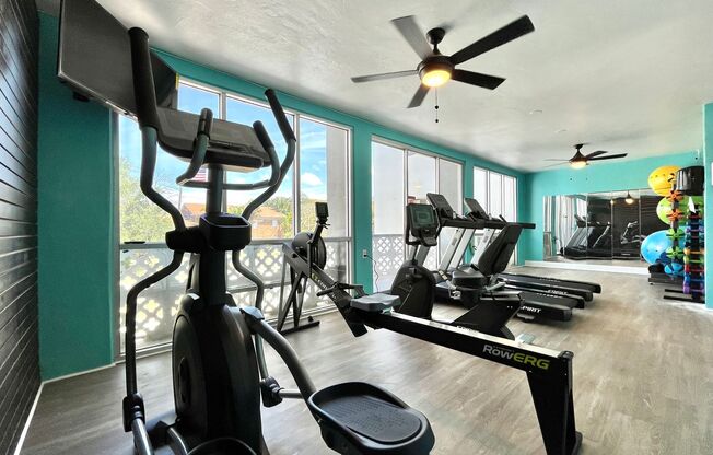 2 beds, 1.5 baths, 900 sqft, $1,699, Unit 450-201