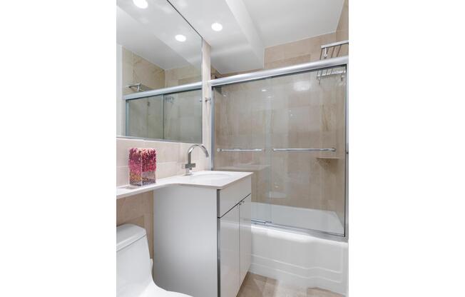 2 beds, 2 baths, 1,250 sqft, $6,500, Unit W7D