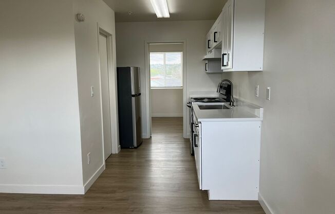 1 bed, 1 bath, 304 sqft, $965, Unit Unit 204