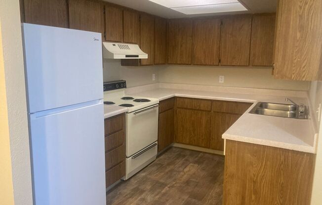 1 bed, 1 bath, 670 sqft, $1,175, Unit 208