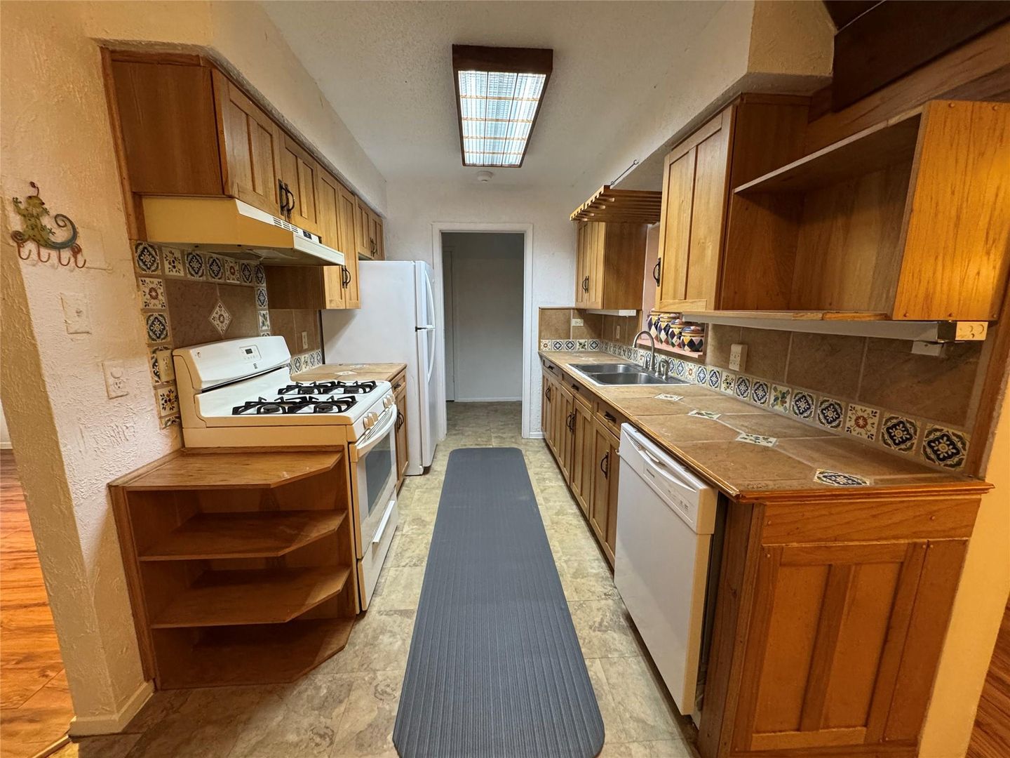 Unique 4 bedroom, 2 bath home with southwest vibe in South Austin!
