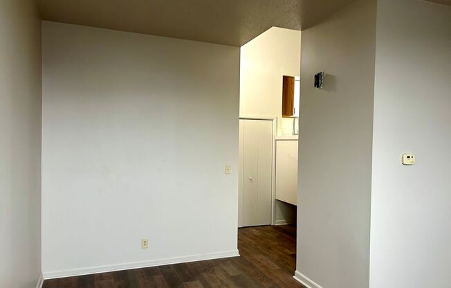 2 beds, 1 bath, 850 sqft, $1,500, Unit 303