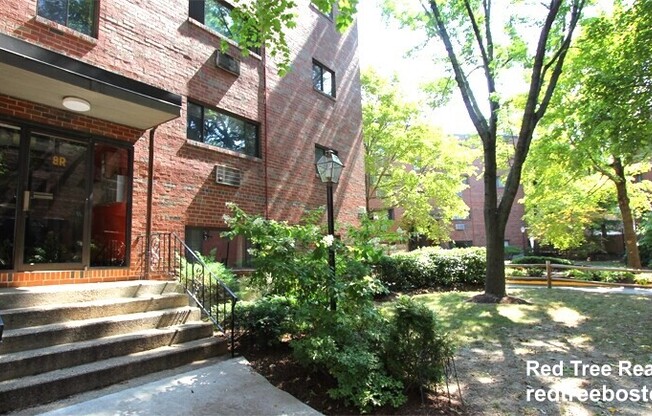 10 Riverside St.