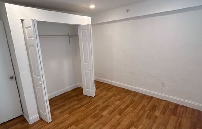 1 bed, 1 bath, 500 sqft, $1,550, Unit 12