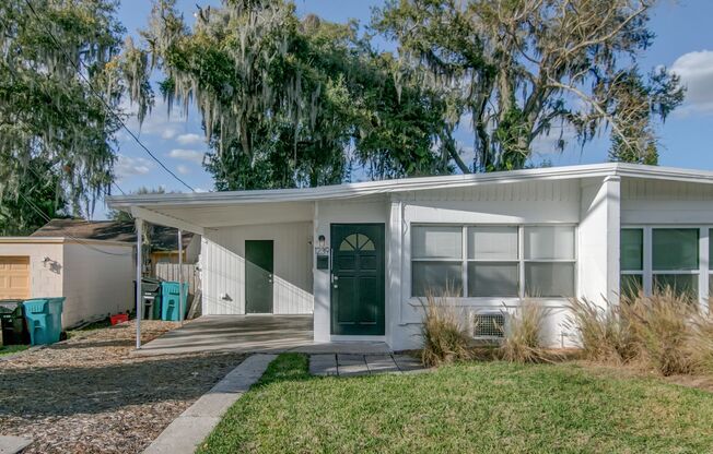 Cozy 2 bed/2 bath home for rent in the Mills 50 District!
