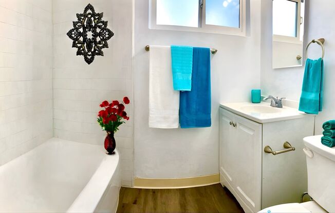 Marina Bay Club Apts