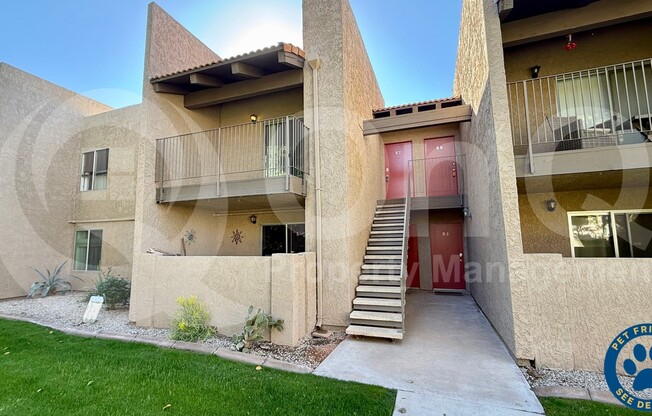 1 bed, 1 bath, 796 sqft, $999, Unit R7